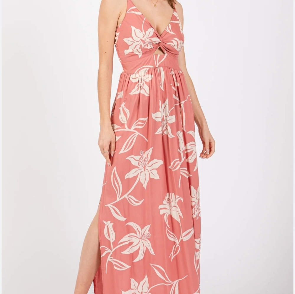 Mauve Floral Sleeveless Knotted MaternityMaxi Dress in Pink and Cream Size Small